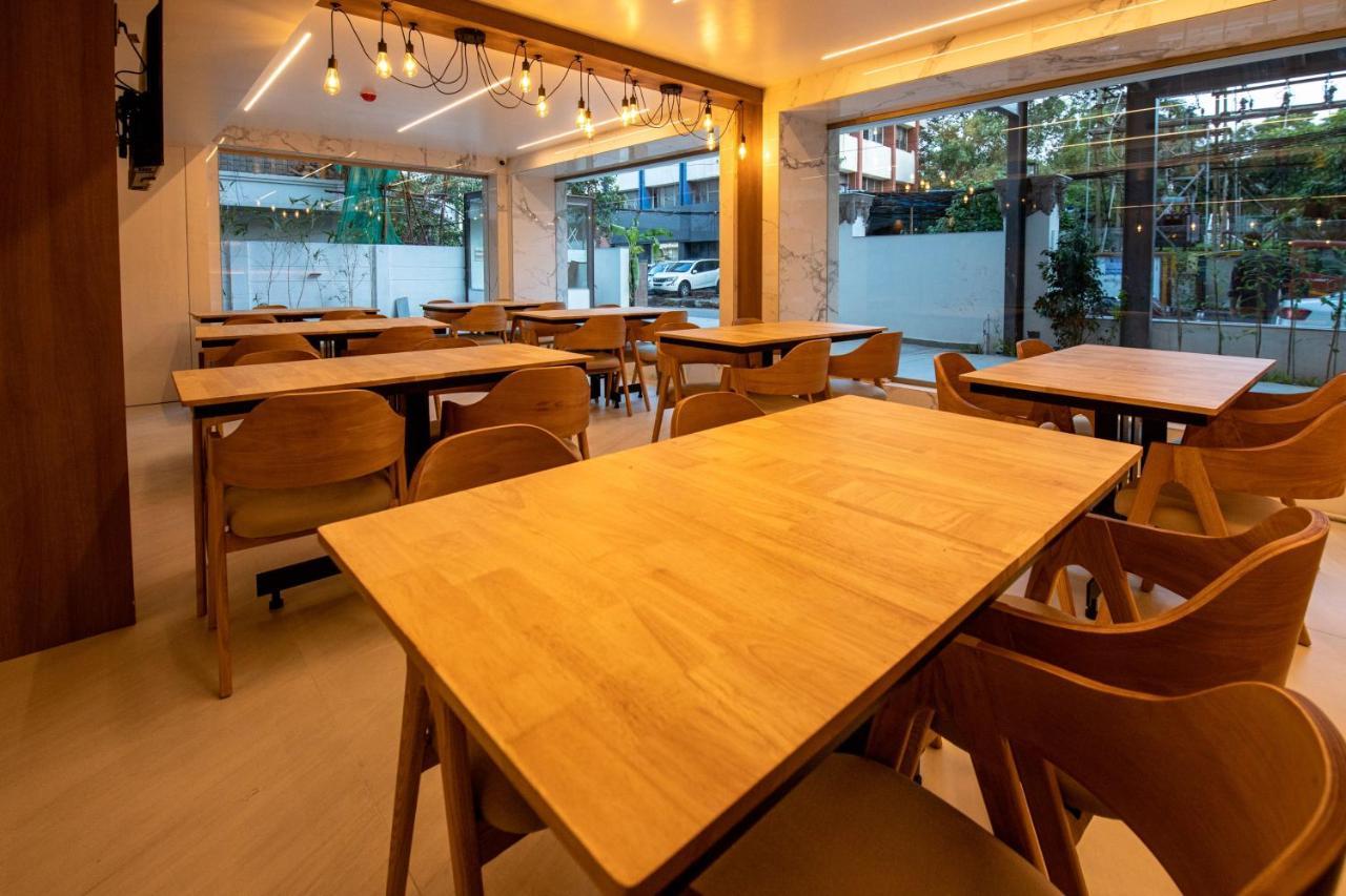 Отель Rathna Residency - Near Us Consulate Ченнаи Экстерьер фото
