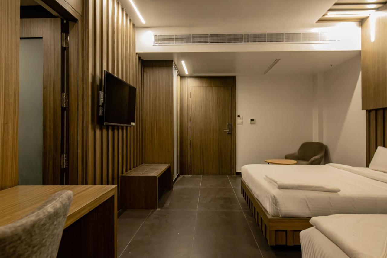 Отель Rathna Residency - Near Us Consulate Ченнаи Экстерьер фото