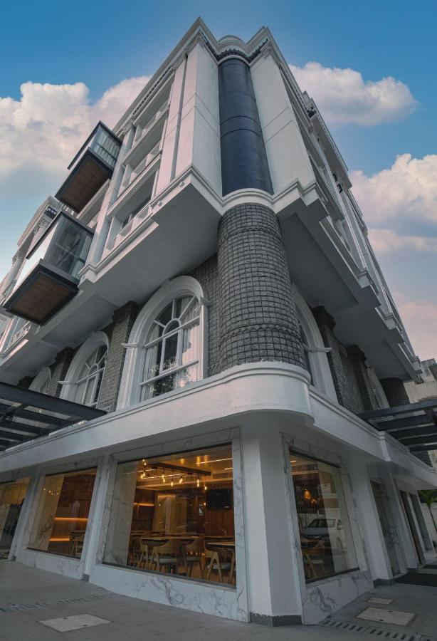 Отель Rathna Residency - Near Us Consulate Ченнаи Экстерьер фото