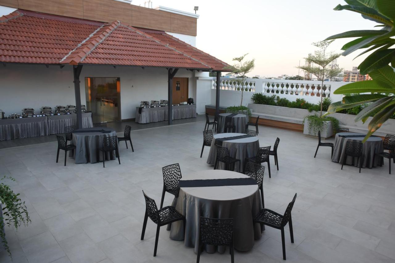 Отель Rathna Residency - Near Us Consulate Ченнаи Экстерьер фото