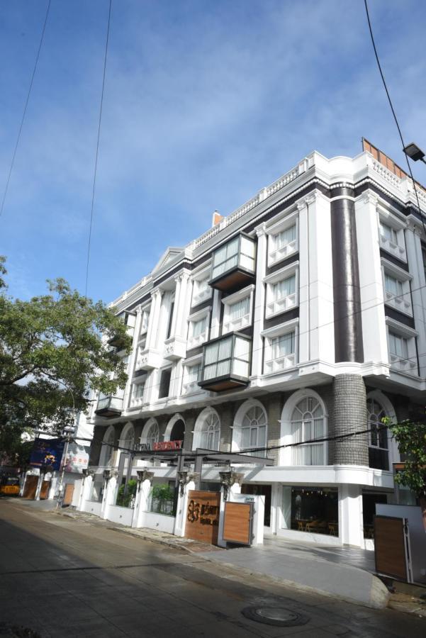 Отель Rathna Residency - Near Us Consulate Ченнаи Экстерьер фото